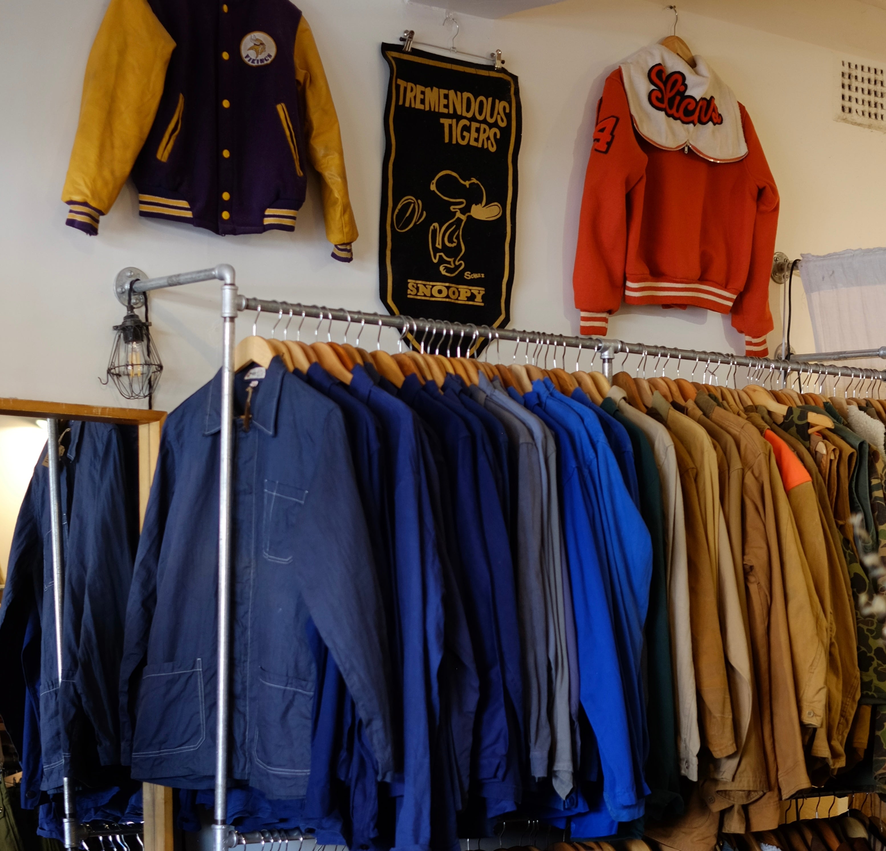 Yesterday Store - Vintage Clothing & More.
